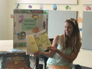 Mermaid Hales reads